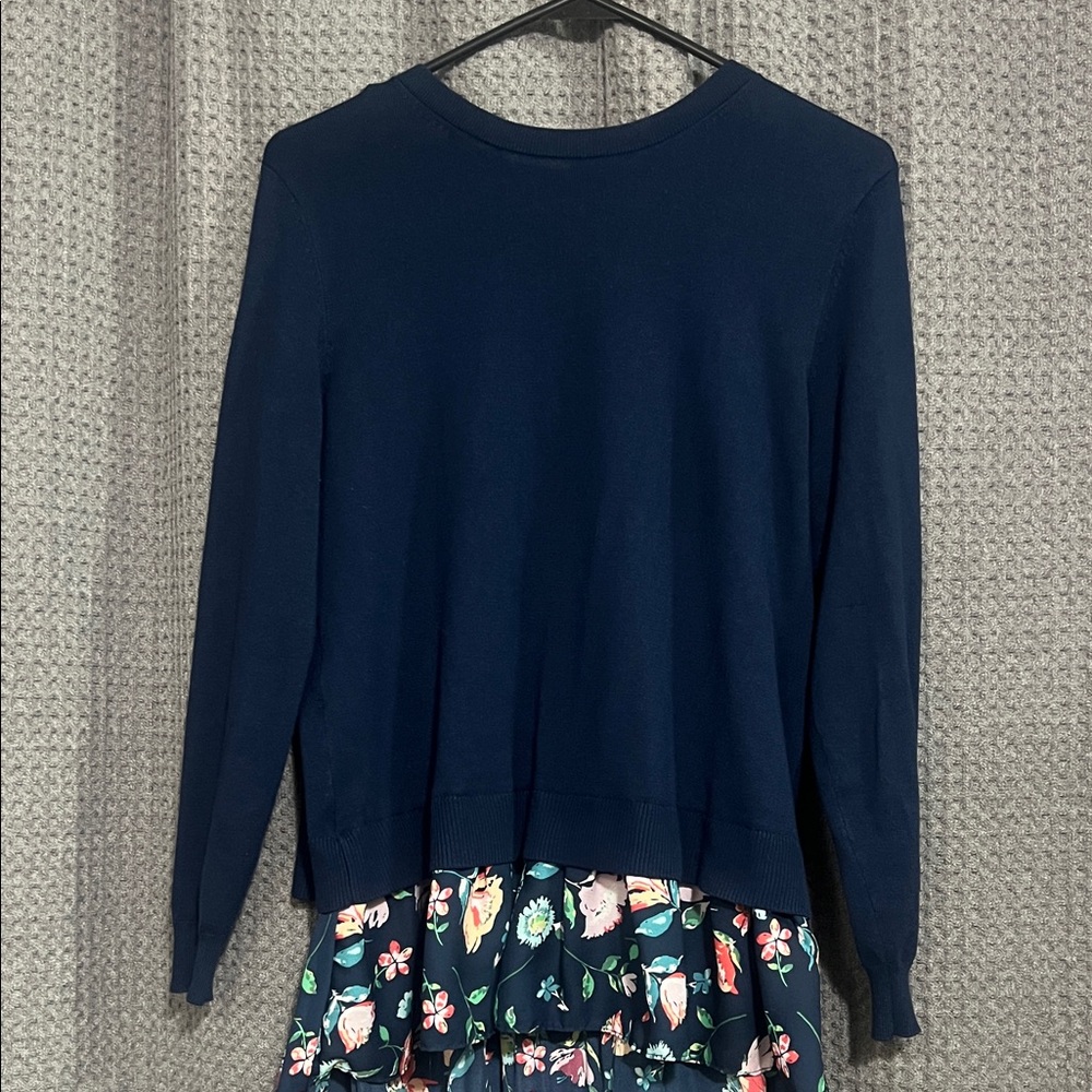 Time and Tru Navy Blue Layered Floral Knit Top/tunic